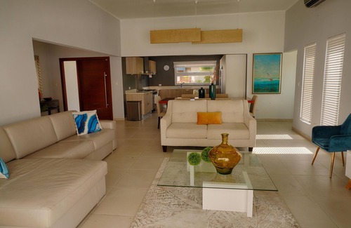 Esmeralda Villa | Don't take my word for it, read our latest review