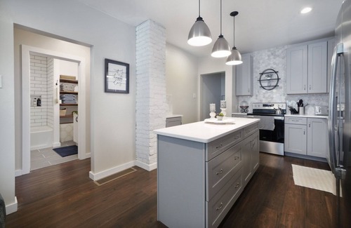 Northeast South Bend Casa | Only a half mile to Notre Dame and Eddy street Just Remodeled