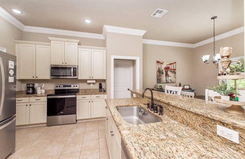 Hammond Casa | Only minutes from Chappapeela Sports Park and the Hammond Regional Airport.