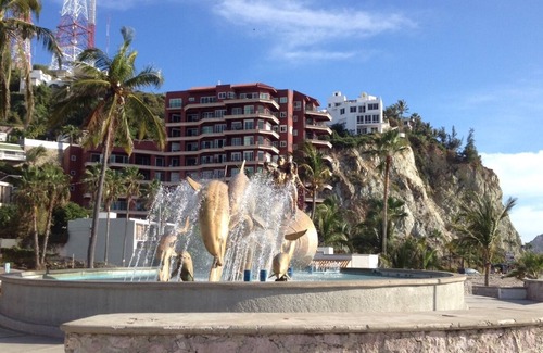 Balcones de Loma Linda Condominio | Solo nuevos condominios frente al mar en el histórico Mazatlán