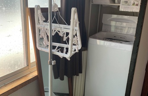 Ibaraki Apartamento | Only one apartment is available for rent per day. Located on the second floor of a fashionable café, it is a quiet place to live and relax. Excellent access to Osaka and Kyoto