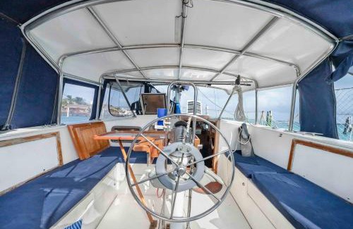 Puerto Aventuras Alquiler De Eote | Only you onboard - Walk to beach & downtown