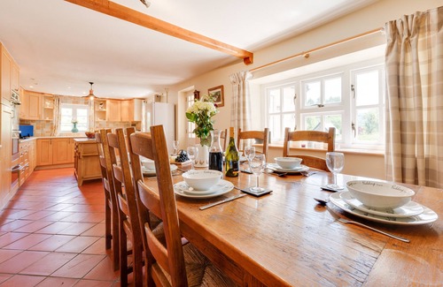Trecastle Casa | Onnen Fawr Farmhouse