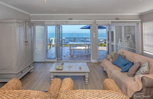 Gansbaai Casa | Ons C-Huis - Gansbaai Seafront Accommodation, back-up power