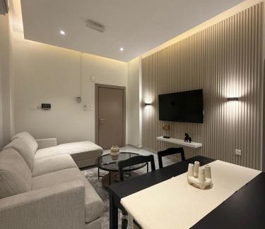Muscat Apartamento | ONYX F64-2BHK cozy full furnished in heart of Muscat