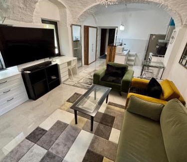 Zemun Apartamento | ONYX Heritage Apartment Zemun Center