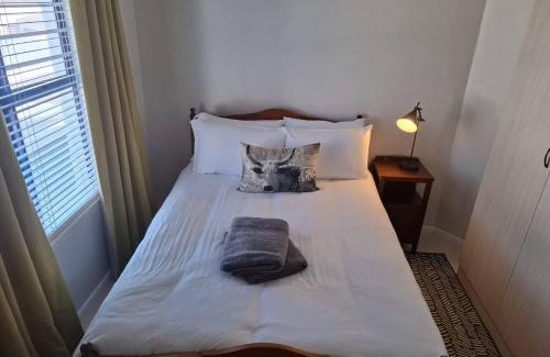 Mykonos Casa | OosiesRus - Charming Langebaan Villa with Garden View