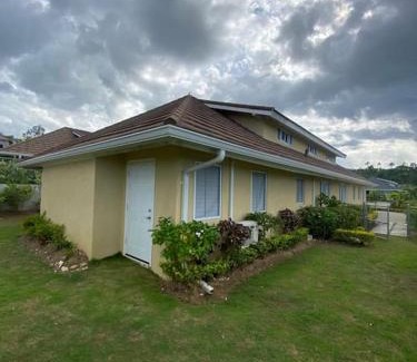 St. Ann's Bay Villa | Opal Villa - The Crest - Richmond Estate