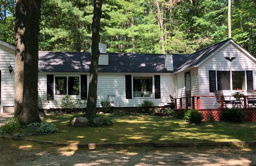 Higgins Lake Cabaña | Semanal + DESCUENTO en Gorgeous Higgins Lake Retreat