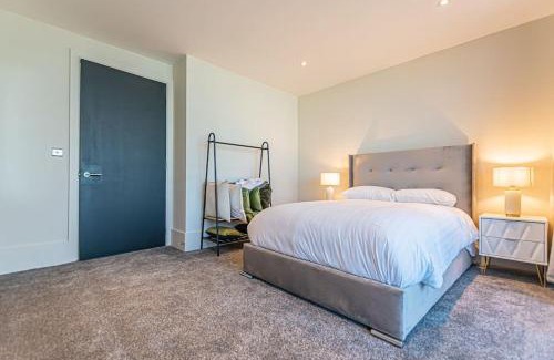 The Docks Apartamento | OPEN BALCONY RIVER VIEW! WoW