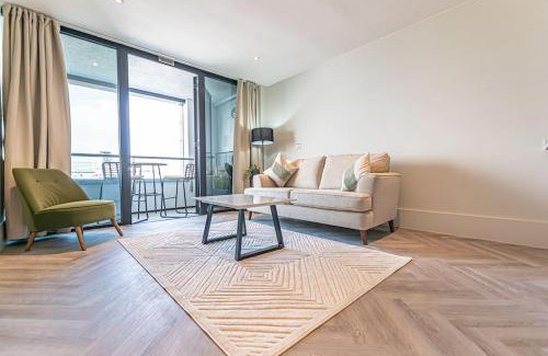 The Docks Apartamento | OPEN BALCONY RIVER VIEW! WoW