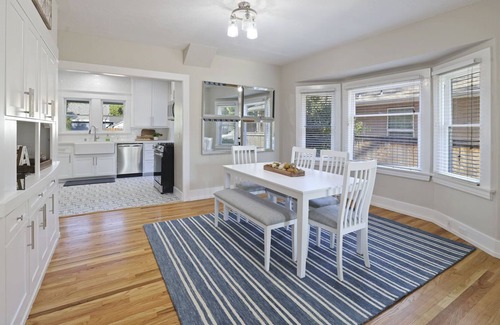 Lodi Casa | Open concept 2 bedroom steps from downtown Lodi