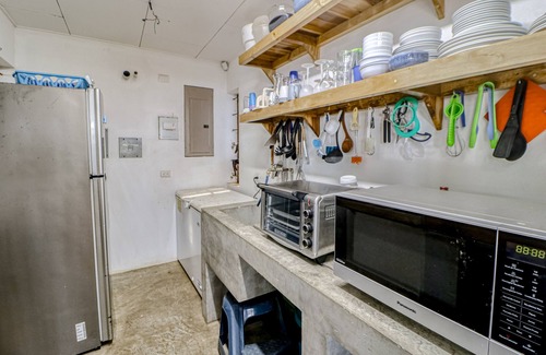 Javilla Casa | Open, dog-friendly, beachfront house with a private pool, pool spa, & WiFi