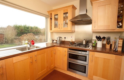 Portstewart Casa | Semi House bien presentado Ideal para un descanso relajante - paisajes, golf, playa