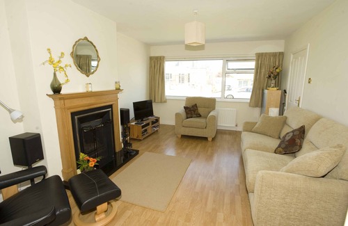 Portstewart Casa | Semi House bien presentado Ideal para un descanso relajante - paisajes, golf, playa