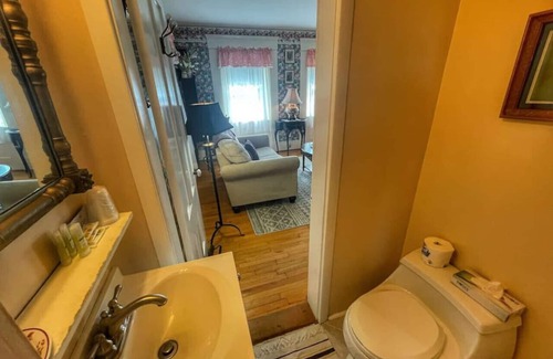 Trenton Hotel | Open Hearth Inn Suite 2 - 10 min to Acadia!