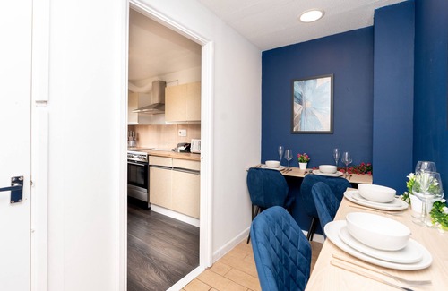 Portsmouth City Centre Apartamento | Open Mind Property - 2 Bed Room with Free Parking