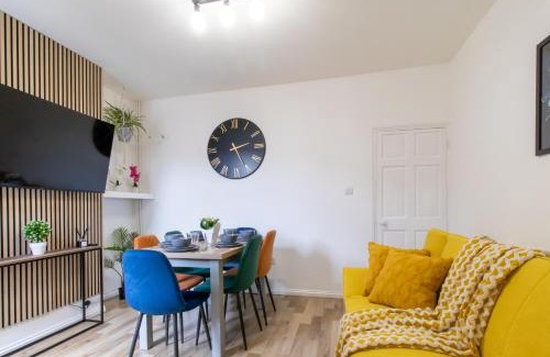 Portsmouth Casa | Open Mind Property - Luxury 5 Beds & Free Parking