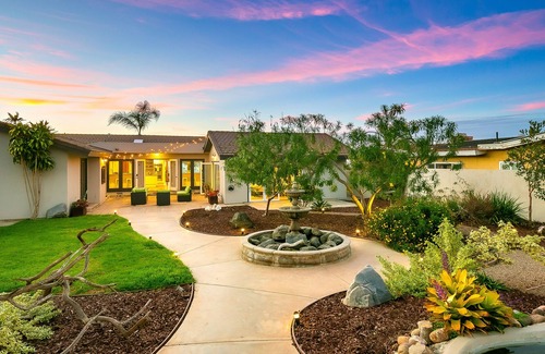 Sunset Cliffs Casa | Open, ocean-view home with central AC, grill, upscale kitchen & large patio