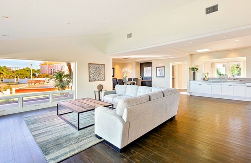 Sunset Cliffs Casa | Open, ocean-view home with central AC, grill, upscale kitchen & large patio