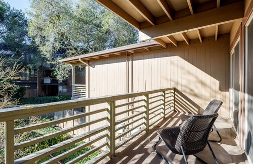 University South Apartamento | Open Palo Alto 1BR w/ Parking, nr Shops & Tech Companies, by Blueground