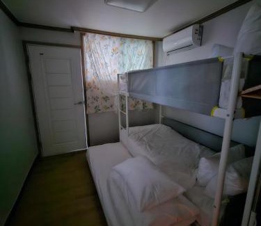Cheongunhyoja-dong Apartamento | Open Sale, ideal for family group travel to Gyeongbokgung Station