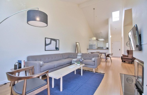 San Carlos Apartamento | Open San Carlos 2BR w/ Parking & W/D, walk to Restaurants, by Blueground