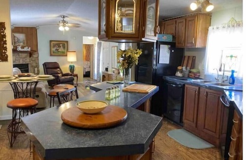 Brady Casa | Open Sky Guesthouse: open, airy, centrally located
