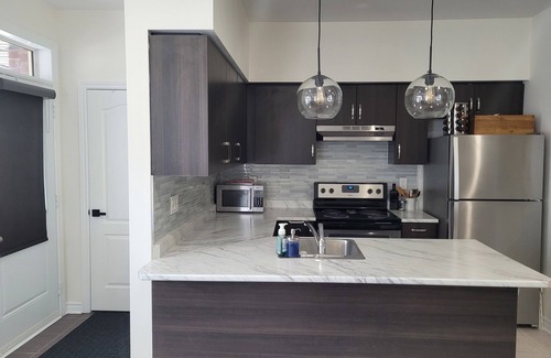 L'Amoreaux Casa | Open & Spacious 2bd/2.5bath Townhouse w/ 2offices