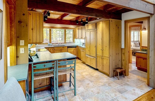 Forest Farms Casa | Open & spacious mountain home with hot tub, large deck, fireplace, & ski view