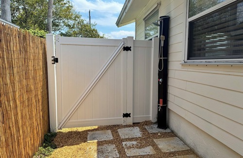 Jacksonville Beach Casa | Open, Spacious 4-bedroom house a short walk from the water in Jacksonville Beach