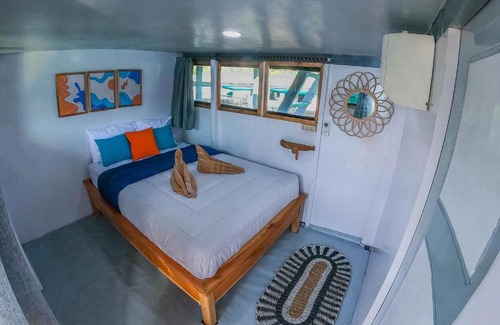 Labuan Bajo Alquiler De Eote | Open trip sharing komodo 3d/2n
