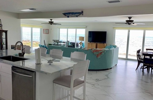 Long Beach Estates Casa | Open water home, privacy, nature preserve