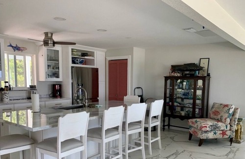 Long Beach Estates Casa | Open water home, privacy, nature preserve