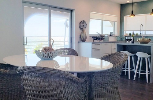 Little Torch Key Casa | Open Water Modern Home 2/2