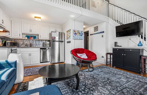 Bethel Casa | Opera House Loft 25 | 1 Bed, 1 Bath