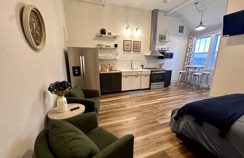 Frontier Apartamento | Opera House Suite 2