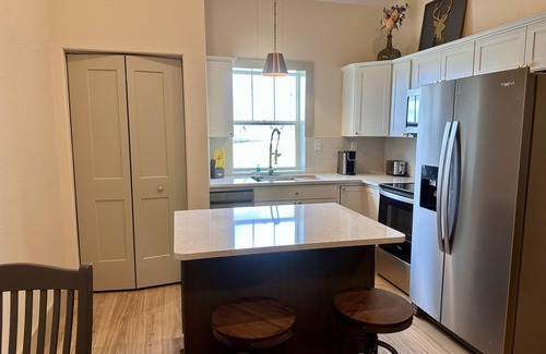 Frontier Apartamento | Opera House Suites 3