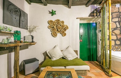 Calcata Historic Town Casa | Opera Suites - Il sentiero della felicità