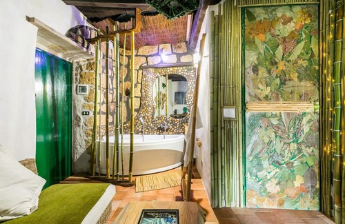 Calcata Historic Town Casa | Opera Suites - Il sentiero della felicità