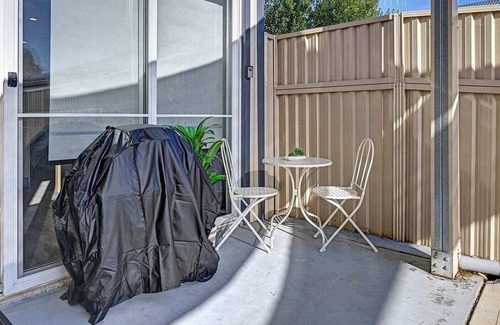Llanarth Apartamento | Ophir Studio - Ideal for Work, BBQ