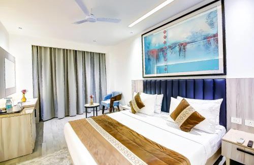 Aerocity Hotel | OPO Premium - Free Pickup delhi Airport