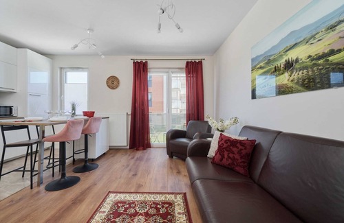 Fabryczna Apartamento | Opoczyńska 14 | Elegant Apartment | Desk