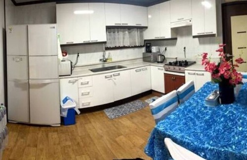 Pyeongtaek Apartamento | Opp walk-in gate Cp Humphreys, Int'l restaurants & health institutions. nnn