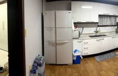 Pyeongtaek Apartamento | Opp walk-in gate Cp Humphreys, Int'l restaurants & health institutions. nnn