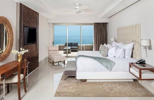 Cabo San Lucas Complejo | Opulent 4-Bed Penthouse, Jacuzzi, Butler & Ocean Views, Garza Blanca, Los Cabos