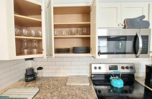 West Price Hill Casa | Opulent 5 Bdrm, Sleeps 16+, Minutes From Downtown!