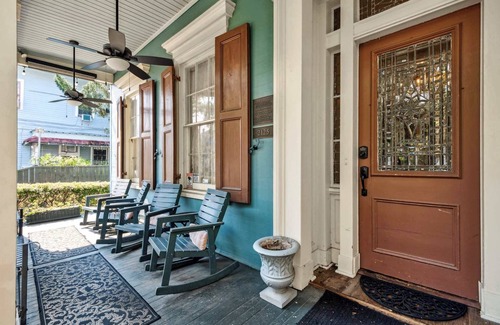 Faubourg Marigny Villa | Opulent Historic Mansion w Heated Pool 5br|6.5ba