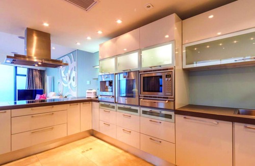 Umhlanga Apartamento | Opulent Multi-Level Pearls of Umhlanga Penthouse