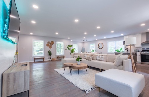 Southwestern Casa | Opuluxe Boho Paradise Home: Unit #1 w/ Private Entrance